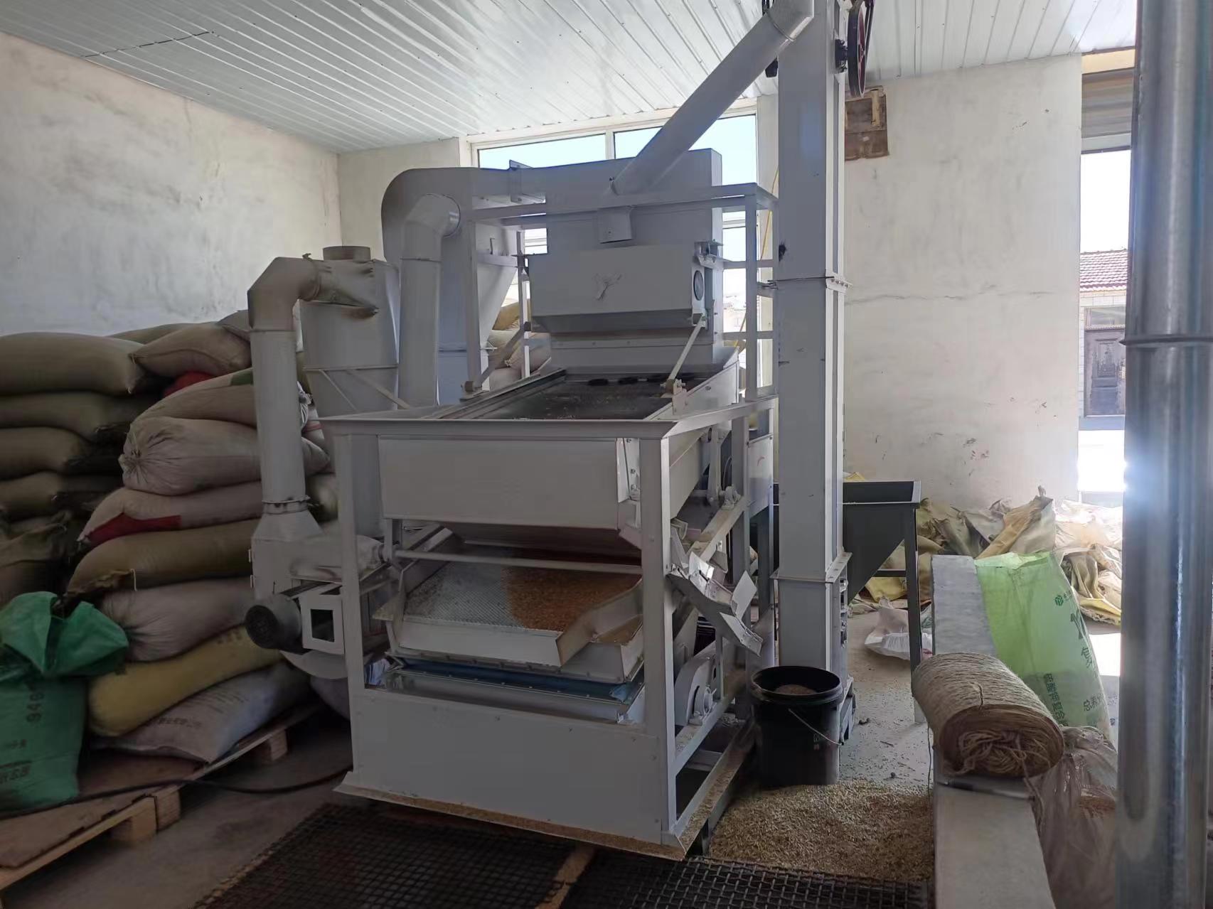 TQFS—40：50：80：100型組合清選機(jī)